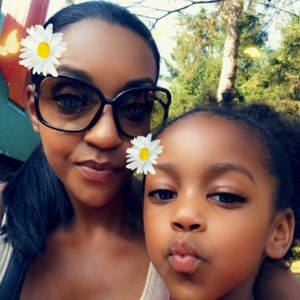 Meet your Posher, Liz